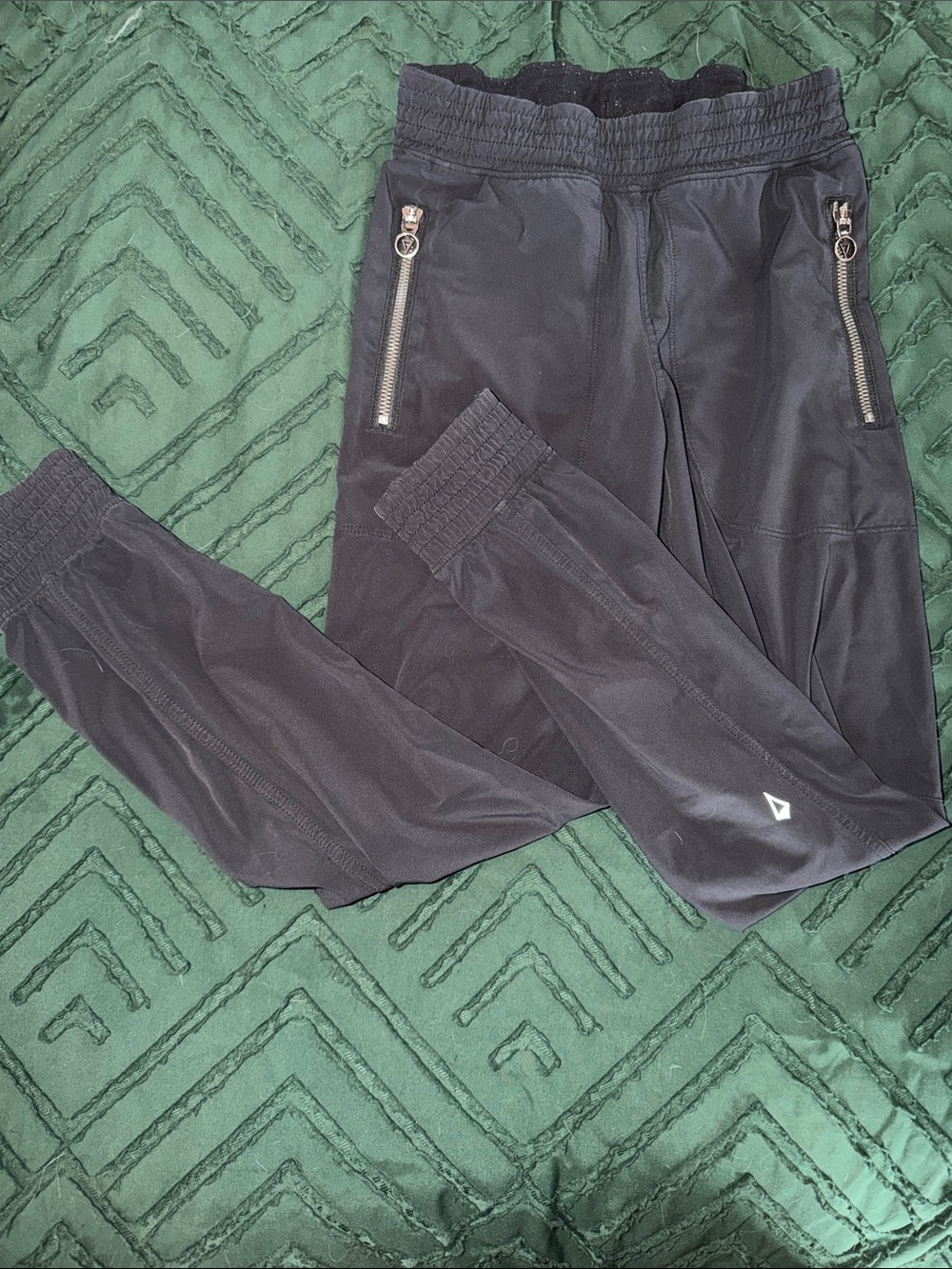 Ivivva Joggers
